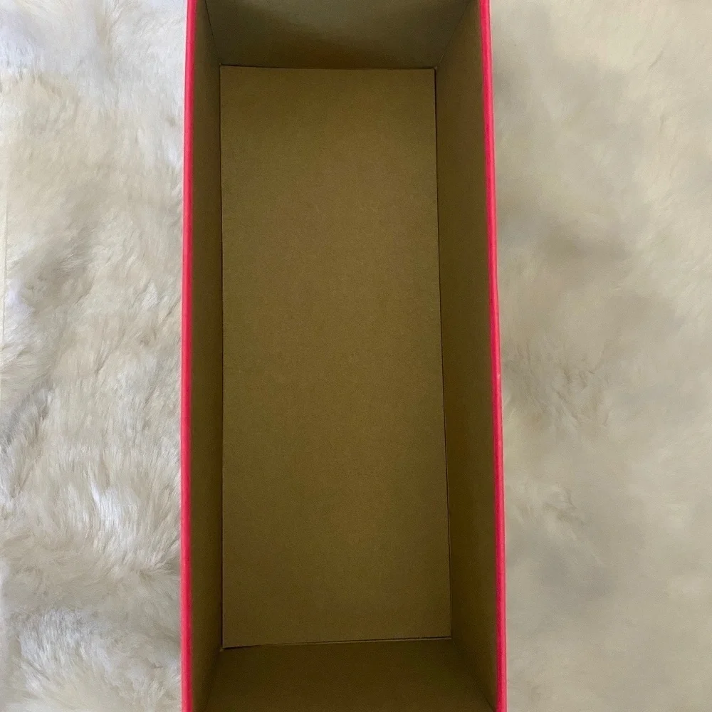 Rare HTF PINK Victoria’s Secret Sturdy Rectangular Polka Dot Storage Display Box
